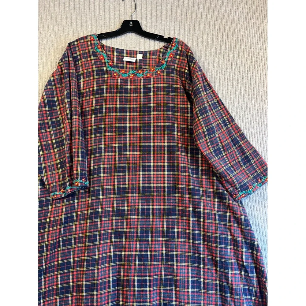 Vermont Country Store Plaid Flannel Nightgown 4X Red Navy Embroidered Pockets
